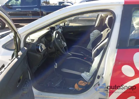 2022 Nissan Versa Sv z USA, uszkodzony, nr VIN 3N1CN8EV8NL852689